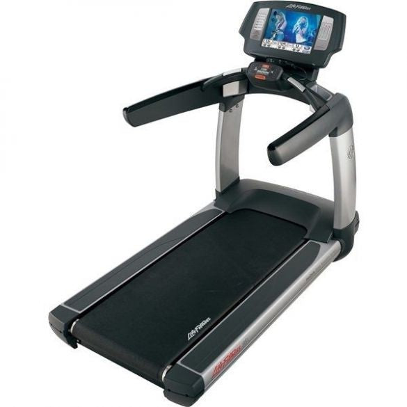 95T Treadmill W/ Engage 15Dt Console Bb