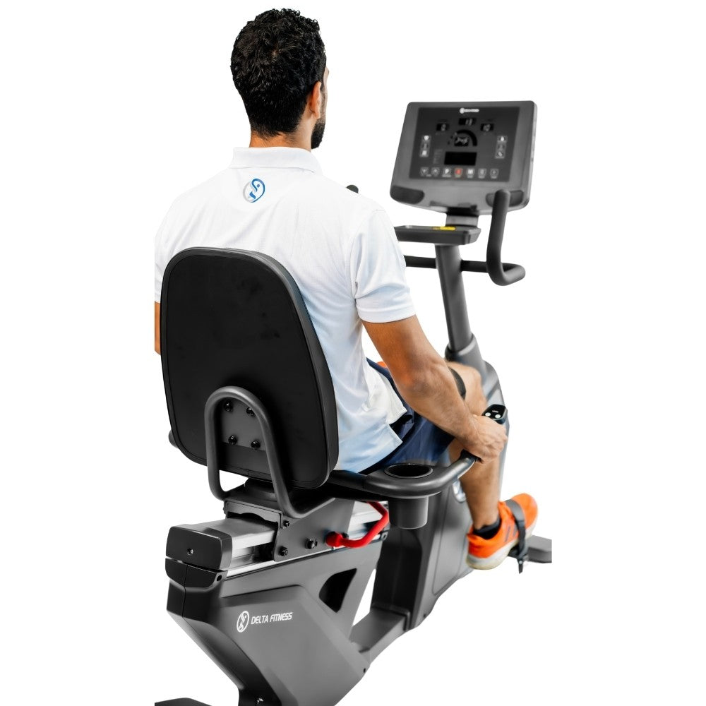 دلتا فتنس دراجة بوضعية الجلوس DF-2000RB | 32 مستوى مقاومة ونظام تشغيل ذاتي